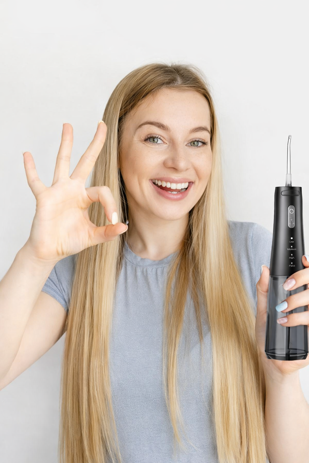 Irrigador Dental Eléctrico F600 Recargable – Limpieza Profunda, Portátil e Impermeable (4 Boquillas)